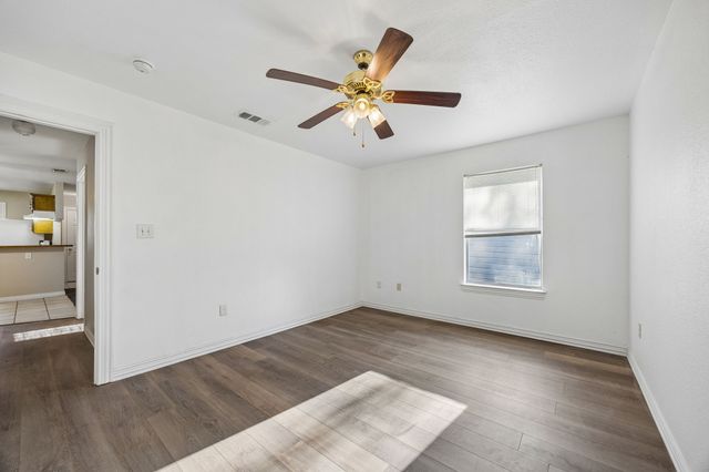 1104 E High Street, Terrell, TX 75160