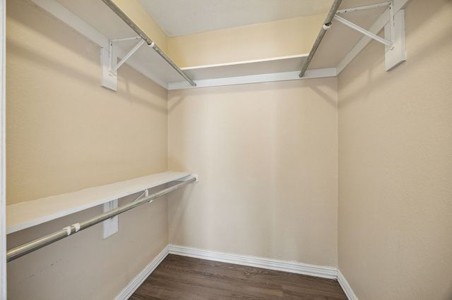 1104 E High Street, Terrell, TX 75160