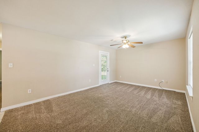 1104 E High Street, Terrell, TX 75160
