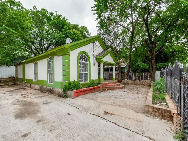 1228 Valley Street, Dallas, TX 75203