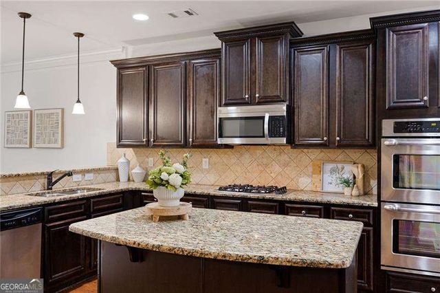459 Fairway Drive, Acworth, GA 30101