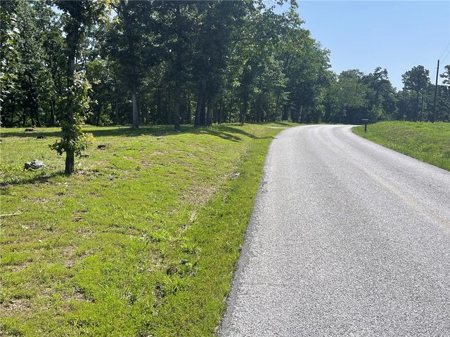 2820 County Road 207, Eureka Springs, AR 72632