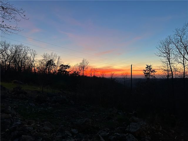 2820 County Road 207, Eureka Springs, AR 72632