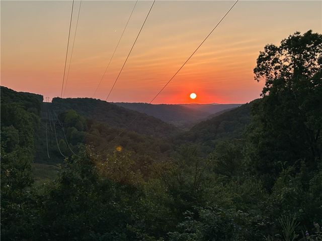 2820 County Road 207, Eureka Springs, AR 72632