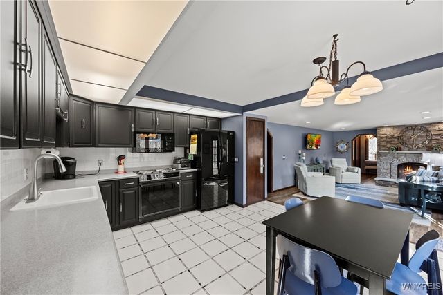 47 Inverness Circle, Amherst, NY 14051