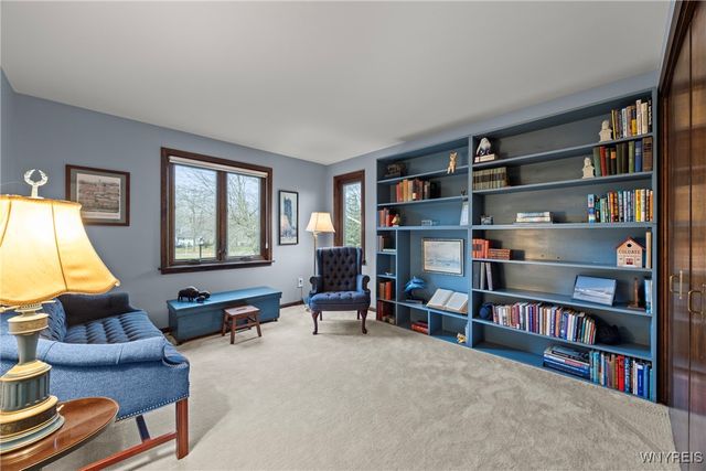 47 Inverness Circle, Amherst, NY 14051