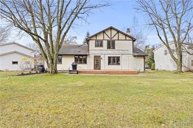 47 Inverness Circle, Amherst, NY 14051