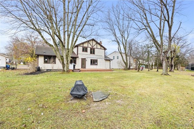 47 Inverness Circle, Amherst, NY 14051