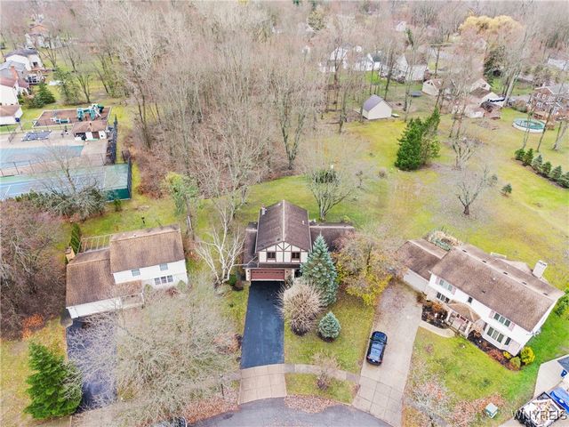 47 Inverness Circle, Amherst, NY 14051