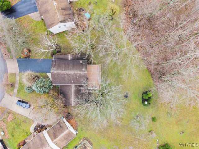 47 Inverness Circle, Amherst, NY 14051