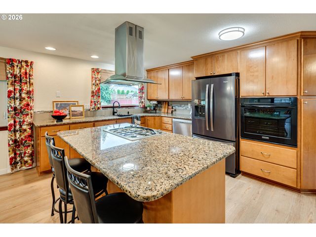 118 Ne 108TH St, Vancouver, WA 98685