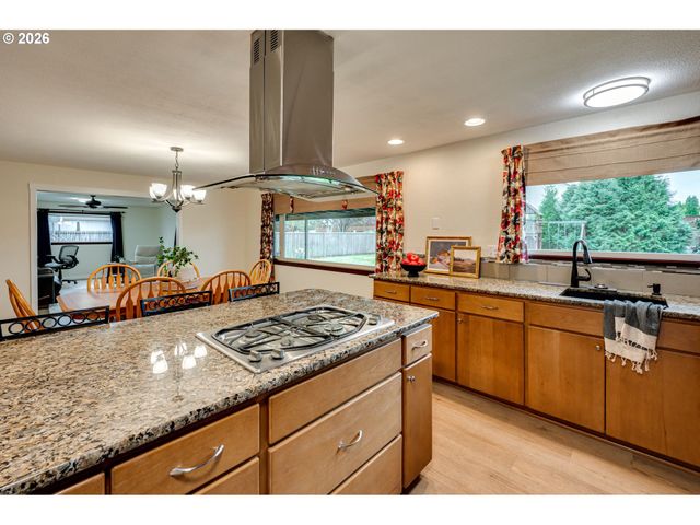 118 Ne 108TH St, Vancouver, WA 98685