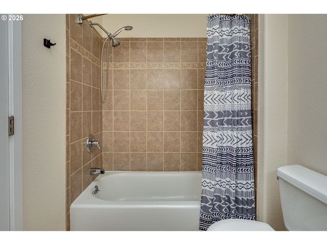 118 Ne 108TH St, Vancouver, WA 98685