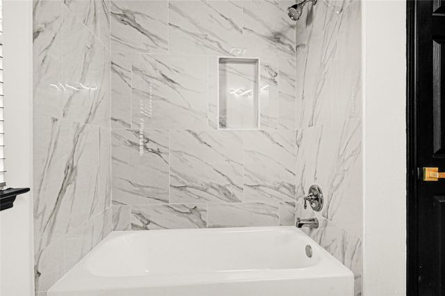 11915 Helene Court, Pinehurst, TX 77362