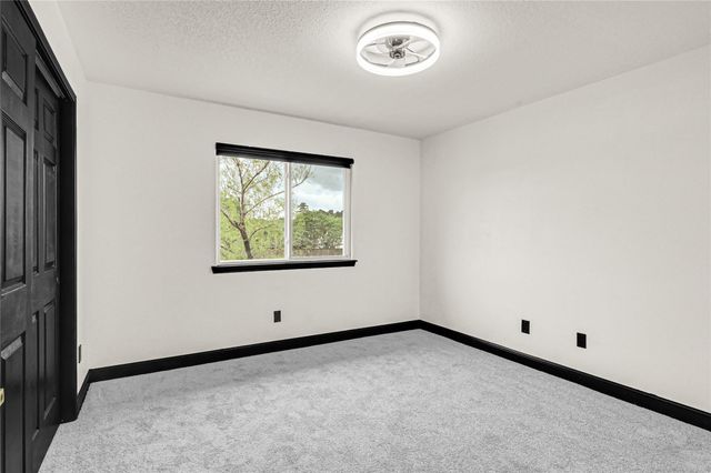 11915 Helene Court, Pinehurst, TX 77362