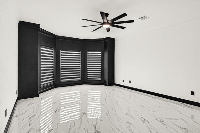 11915 Helene Court, Pinehurst, TX 77362