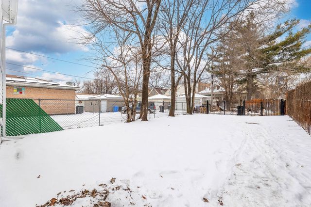 7545 S Rhodes Avenue, Chicago, IL 60619