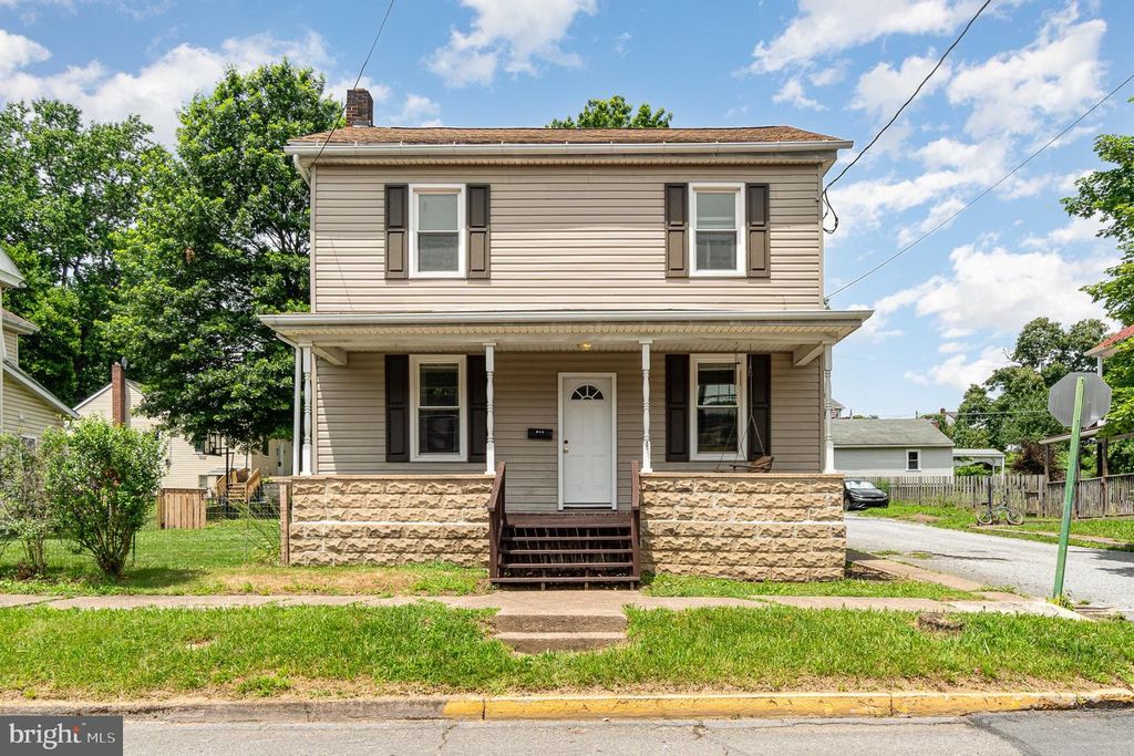 615 N HIGH ST, Duncannon, PA 17020
