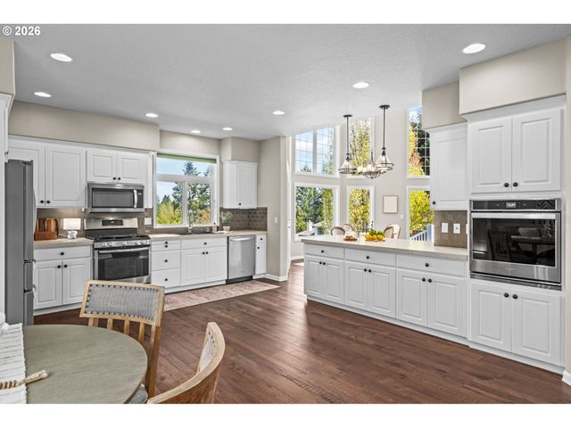 8707 Sw FIRVIEW Pl, Beaverton, OR 97007