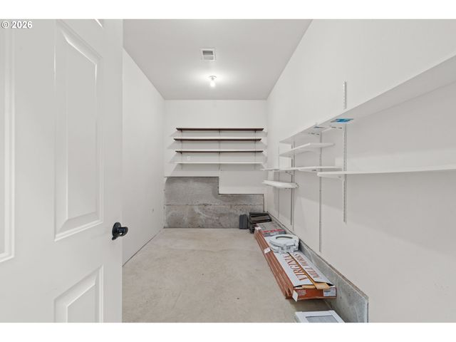 8707 Sw FIRVIEW Pl, Beaverton, OR 97007