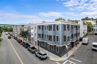 106 Bunker Hill St 5, Boston, MA 02129