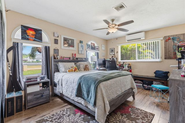 5521 SW 160th Avenue, Southwest Ranches, FL 33331