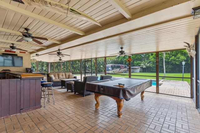 5521 SW 160th Avenue, Southwest Ranches, FL 33331