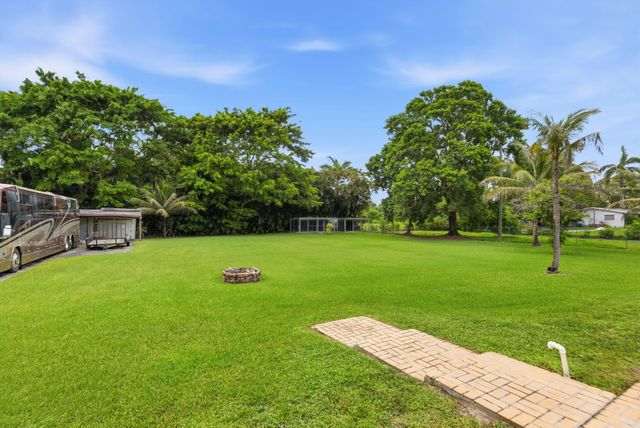 5521 SW 160th Avenue, Southwest Ranches, FL 33331