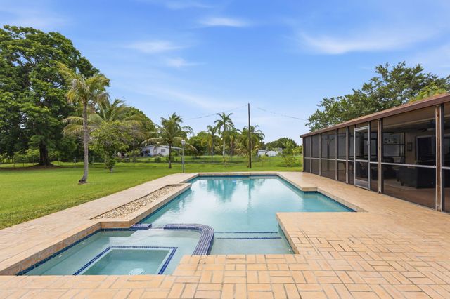 5521 SW 160th Avenue, Southwest Ranches, FL 33331