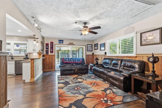 5521 SW 160th Avenue, Southwest Ranches, FL 33331