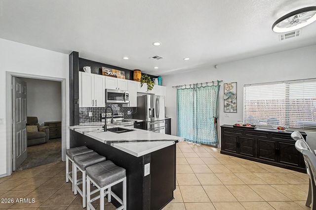 5614 S 26TH Place, Phoenix, AZ 85040