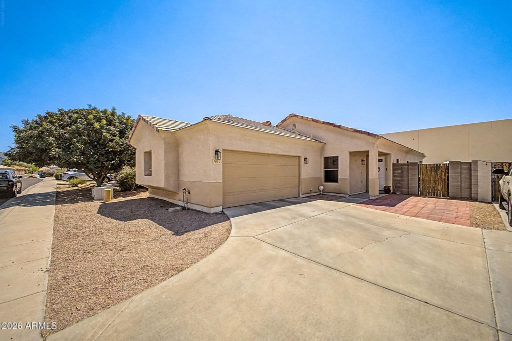5614 S 26TH Place, Phoenix, AZ 85040