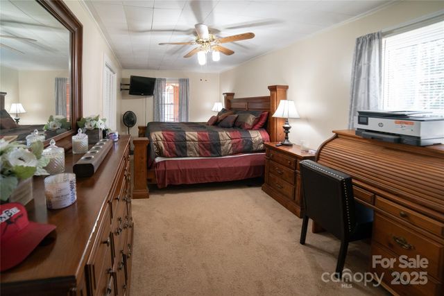 4263 Fox Road, Lenoir, NC 28645