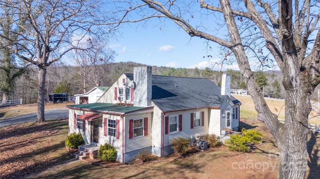 4263 Fox Road, Lenoir, NC 28645