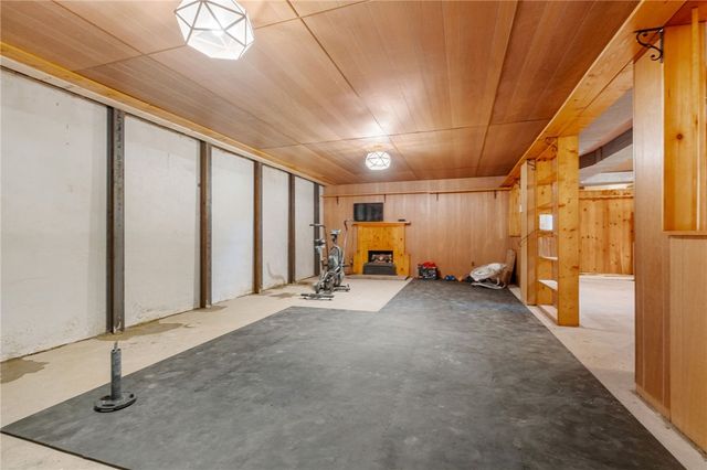 9 Banahasky Lane, Finleyville, PA 15332