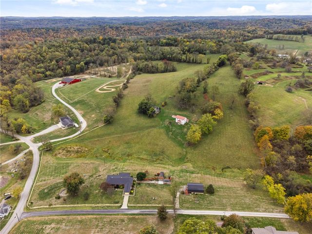 9 Banahasky Lane, Finleyville, PA 15332