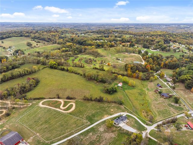 9 Banahasky Lane, Finleyville, PA 15332