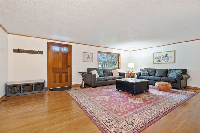 9 Banahasky Lane, Finleyville, PA 15332