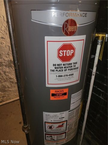 8118 Goodman Avenue, Cleveland, OH 44105