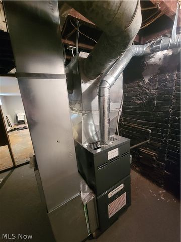 8118 Goodman Avenue, Cleveland, OH 44105