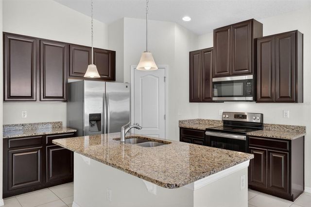 3263 OLIVERA WAY, St Cloud, FL 34772