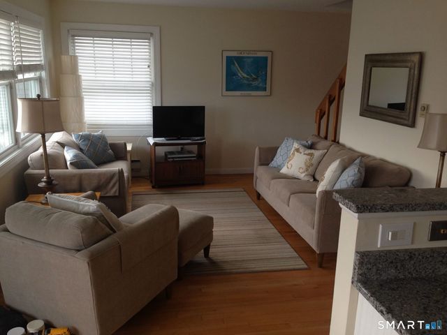 21 Atlantic Avenue, Groton, CT 06340