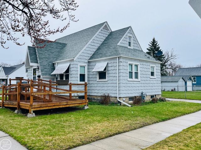 1503 Wall Street, Port Huron, MI 48060