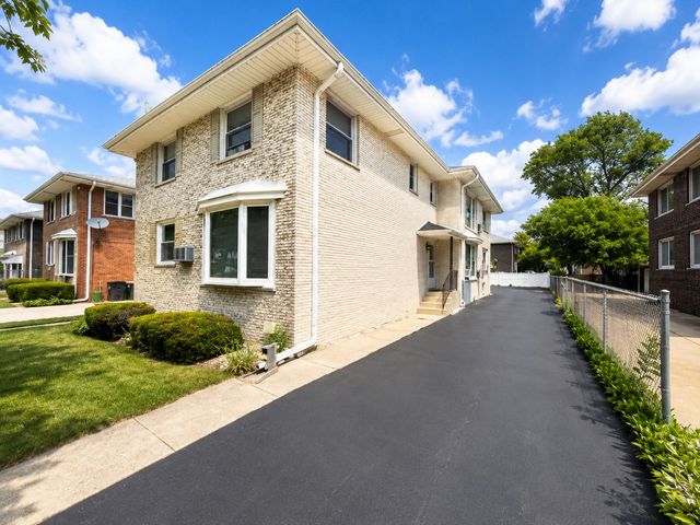 4425 Prairie Avenue C, Brookfield, IL 60513