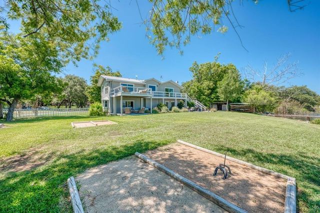 409 Island Lodges DR, Buchanan Dam, TX 78609