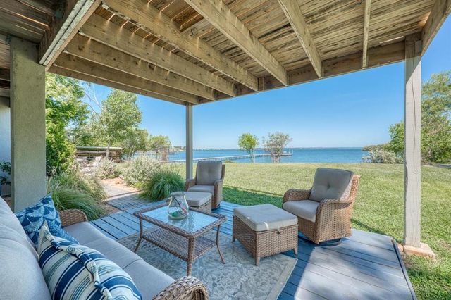 409 Island Lodges DR, Buchanan Dam, TX 78609