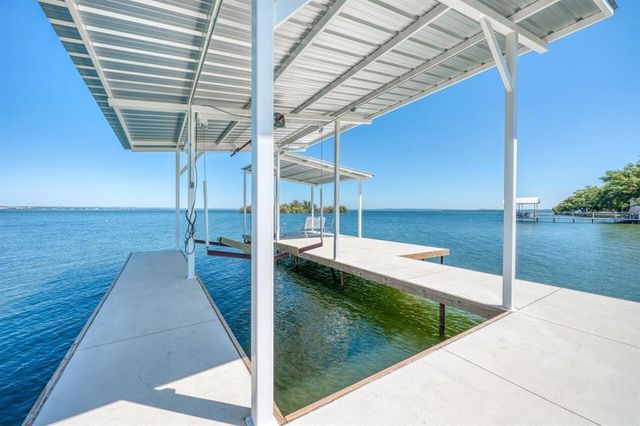 409 Island Lodges DR, Buchanan Dam, TX 78609