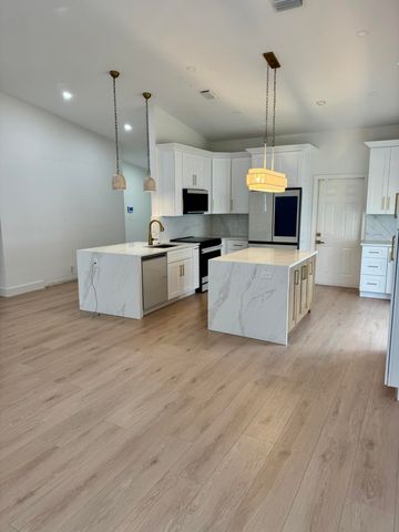 64 Paxford Lane, Boynton Beach, FL 33426