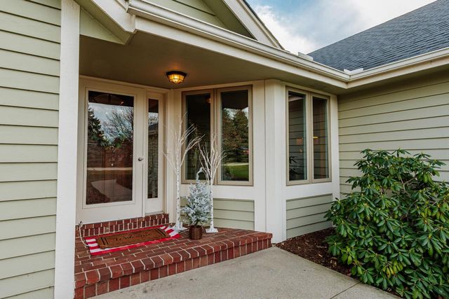 N41W32881 Neptune Bight, Nashotah, WI 53058