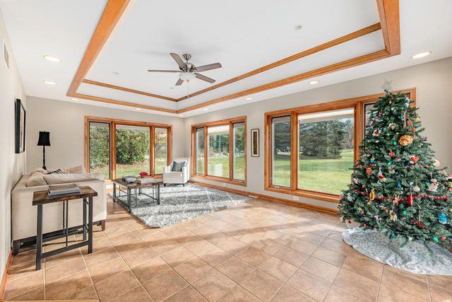 N41W32881 Neptune Bight, Nashotah, WI 53058